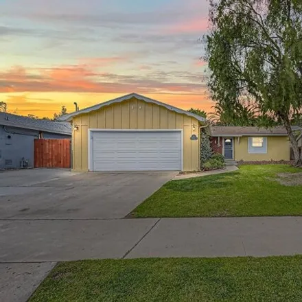 Buy this 3 bed house on 1286 Finch Street in Fletcher Hills, El Cajon