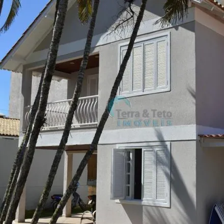 Buy this 4 bed house on Servidão Santa Fé in Ingleses do Rio Vermelho, Florianópolis - SC
