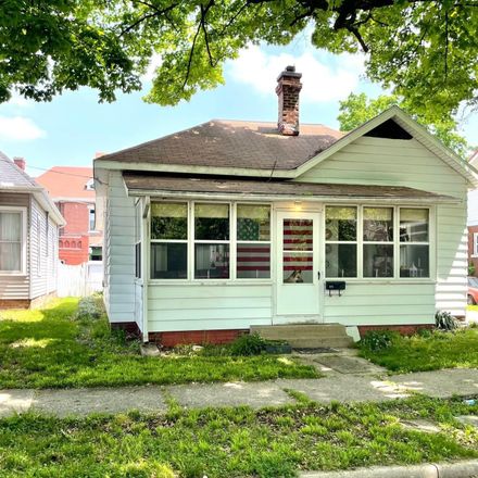 Rent this 3 bed house on 806 Perry Street in Vincennes, IN 47591
