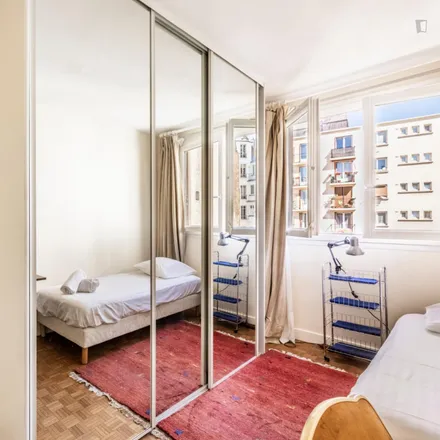 Rent this 1 bed apartment on 4 Rue Léon Delagrange in 75015 Paris, France