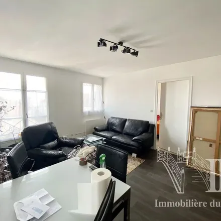 Rent this 2 bed apartment on 149 Rue de Champfleury in 78955 Carrières-sous-Poissy, France
