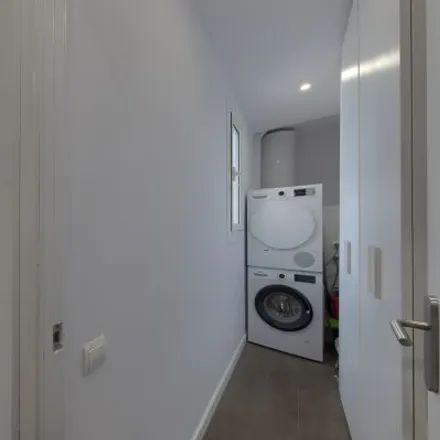 Image 9 - Carrer de Balmes, 337, 08006 Barcelona, Spain - Apartment for rent