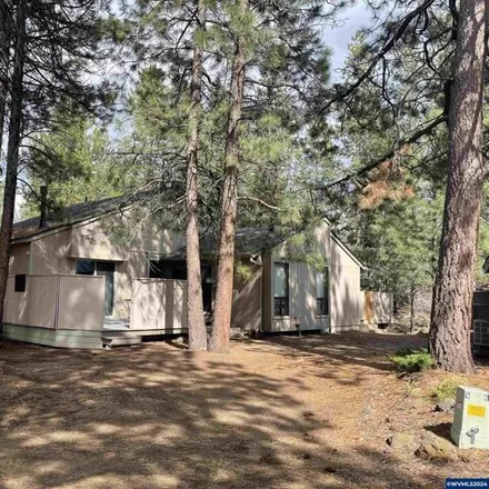 Buy this 3 bed house on 1 Timber Lane in Sunriver, OR 97707