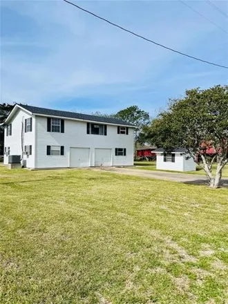 Rent this 2 bed house on 12045 Sandpiper Road in Brazoria County, TX 77515