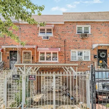 Buy this 2 bed house on 4219B De Reimer Avenue in New York, NY 10466