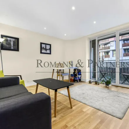 Rent this 3 bed room on Elite House in 15 St. Anne Street, London