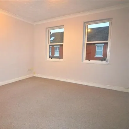 Image 2 - Groom Court, Heath Road, St Albans, AL1 4BT, United Kingdom - Apartment for rent