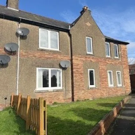 Rent this 3 bed apartment on Coldingham Place in Dunfermline, KY12 7XS
