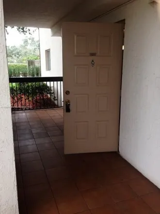 Image 4 - Cleary Court, Plantation, FL 33337, USA - Condo for sale