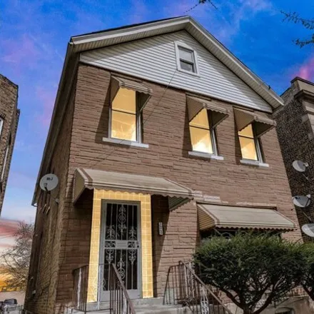 Buy this 7 bed house on 722 West Marquette Road in Chicago, IL 60621