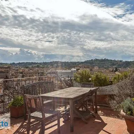 Rent this 6 bed apartment on Loggia Rucellai in Piazza dei Rucellai, 50123 Florence FI