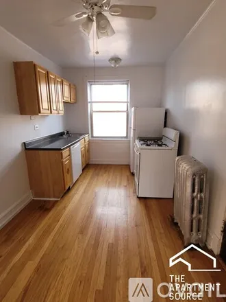 Image 3 - 2344 W Touhy Ave, Unit 3D - Apartment for rent