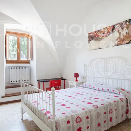 Image 7 - Piazza di Santo Spirito, Borgo Tegolaio, 50125 Florence FI, Italy - Apartment for rent