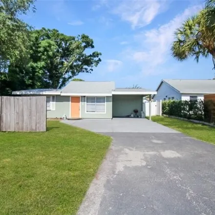 Rent this 2 bed house on 5936 Albert Pl in Sarasota, Florida