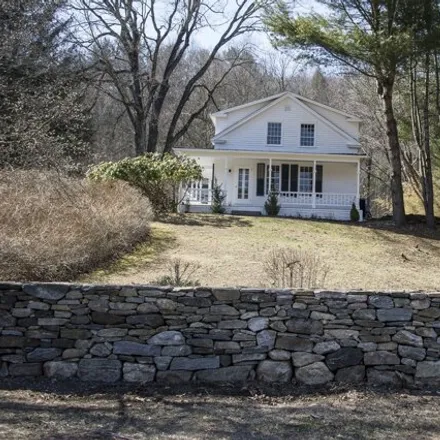 Rent this 4 bed house on 63 River Rd in Washington, Connecticut