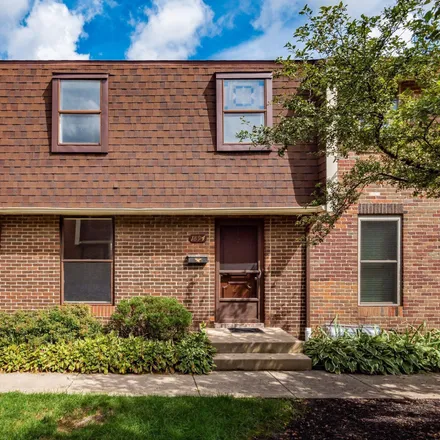 Buy this 3 bed condo on 1810-1826 Willoway Circle South in Columbus, OH 43220