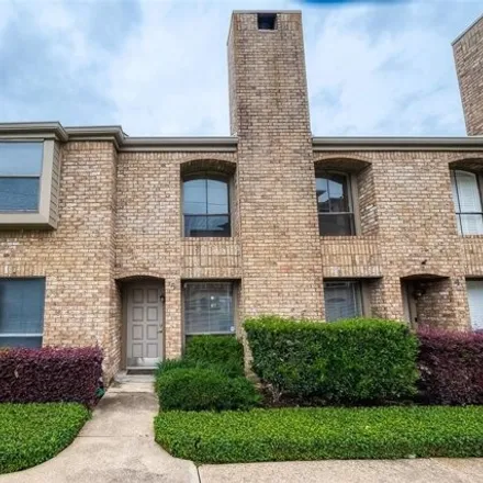 Buy this 2 bed condo on 1914 Augusta Drive in Houston, TX 77057