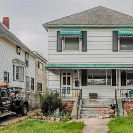 Buy this 5 bed house on East Grand Boulevard in Detroit, MI 48211