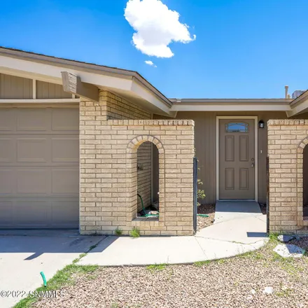 Buy this 3 bed house on 2714 Crestview Drive in Las Cruces, NM 88011