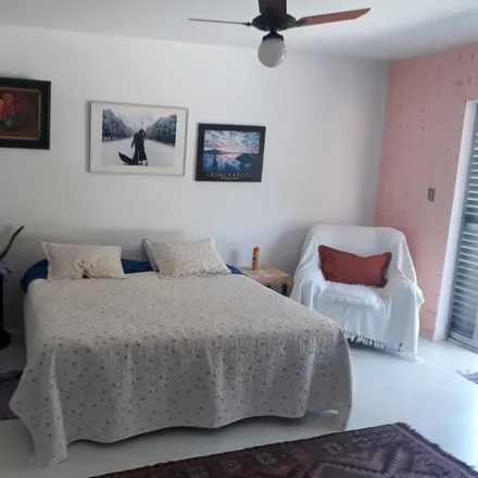 Rent this 2 bed room on Edificio Residenziale Amalfi in Rua Princesa Leopoldina 595, Lapa