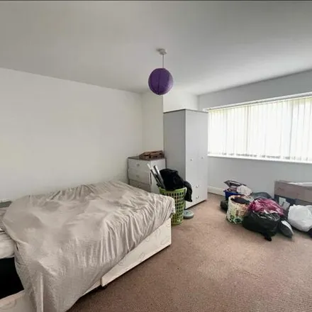 Image 5 - Bowscale Close, Manchester, M13 0NP, United Kingdom - Apartment for sale