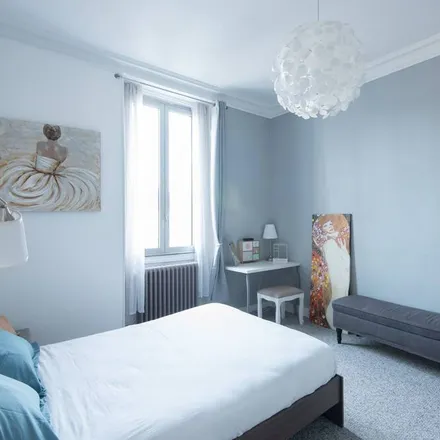 Rent this 3 bed apartment on 24000 Périgueux