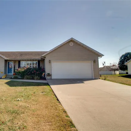Buy this 4 bed house on 907 Lillian Court in Jerseyville, IL 62052
