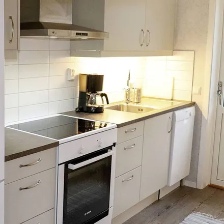 Rent this 2 bed house on Hyltebruk in Järnvägsgatan, 314 81 Hyltebruk