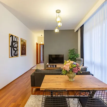 Rent this 2 bed apartment on Çamlık Aile Sağlığı Merkezi in Turgut Özal Bulvarı, 34774 Ümraniye