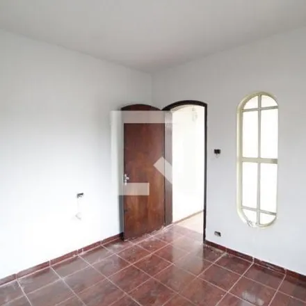 Rent this 3 bed house on Rua São Paulo in Brasil, Uberlândia - MG