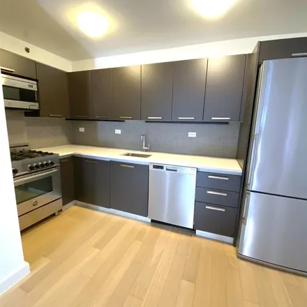 Rent this 3 bed apartment on 222 East 39th Street in New York, NY 10016