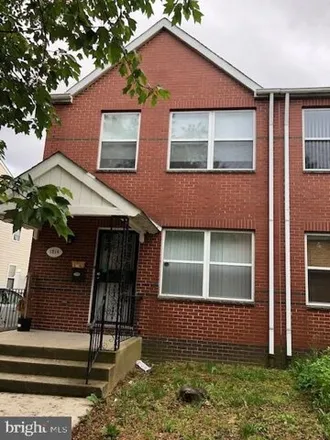 Rent this 3 bed house on 1214 Ogden Street in Philadelphia, PA 19123