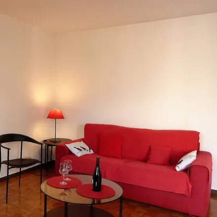Image 9 - Rue de Lyon, 21000 Dijon, France - Apartment for rent