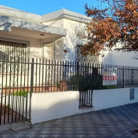 Buy this 2 bed house on 3 de Febrero 525 in Departamento Santa María, Alta Gracia