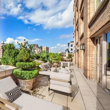 Buy this 7 bed condo on 515 Park Avenue in New York, NY 10022