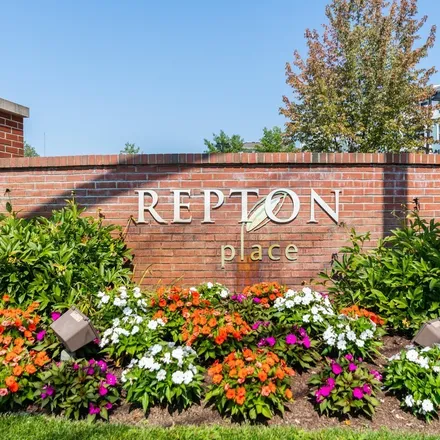 Rent this 1 bed condo on Repton Circle in Watertown, MA 02455