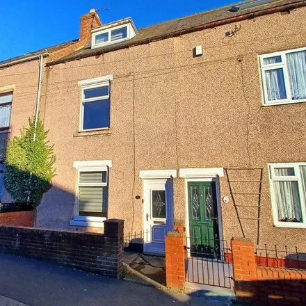 Rent this 3 bed townhouse on Blandford Street in Ferryhill, DL17 8ND