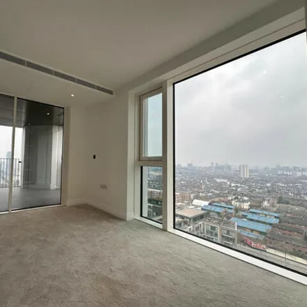 Image 5 - Imperial Wharf, Townmead Road, London, SW6 2ZH, United Kingdom - Room for rent