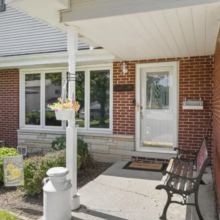 Image 4 - 206 Spring Court, Roselle, IL 60172, USA - House for sale