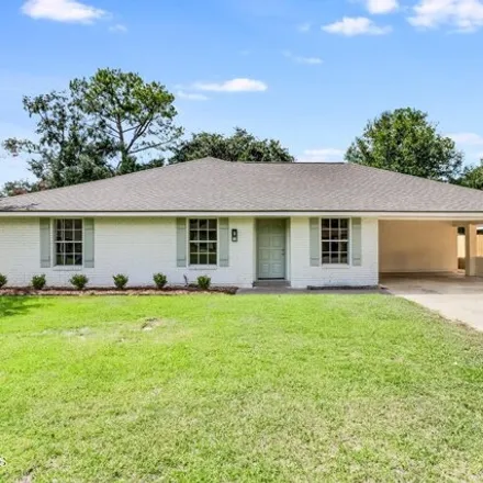 Buy this 4 bed house on 144 Granada Drive in Lafayette, LA 70506