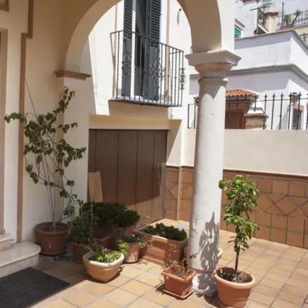 Rent this 3 bed house on Seville in Santa Clara, ES