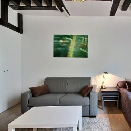 Image 3 - 2 Rue des Lombards, 75004 Paris, France - Apartment for rent