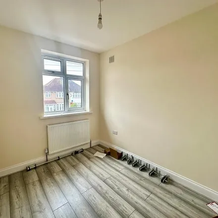 Rent this 1 bed room on Munster Avenue in London, TW4 5BJ