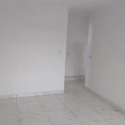 Rent this 2 bed apartment on Rua Cinco in Cocal, Vila Velha - ES