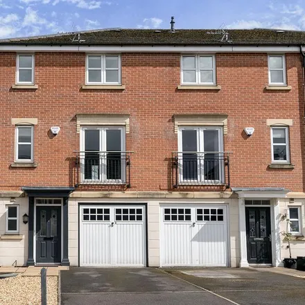 Rent this 3 bed townhouse on 17 Bessemer Drive in Mansfield, NG18 4FY