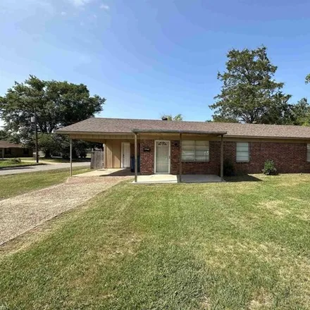 Buy this 3 bed house on 1524 Goodwin Street in Jacksonville, TX 75766