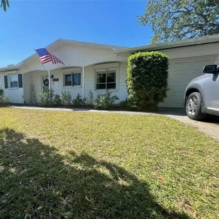 Rent this 2 bed house on 84th Avenue in Pinellas County, FL 33772