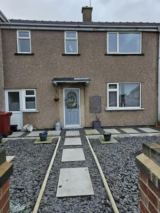 Rent this 2 bed apartment on Long Bank at Oakhead Road in Long Bank, Barrow-in-Furness