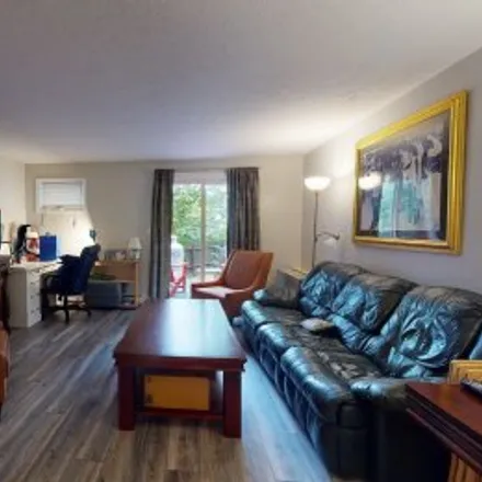 Buy this 2 bed apartment on #101,526 East Avenue