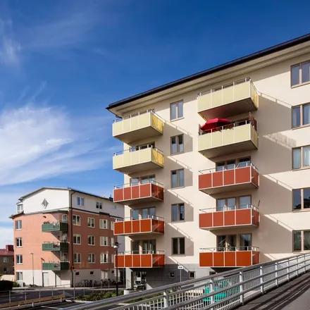 Rent this 2 bed apartment on Boulebana in Bergavägen, 184 31 Åkersberga